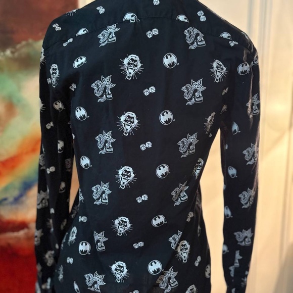 Sinsay x Batman Men’s & Woman Shirt – Joker Print – Size XS (Slim Fit) - Picture 2 of 5